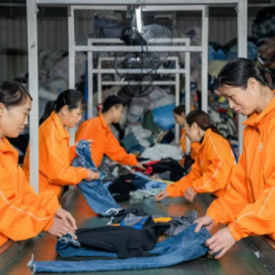 二手衣服人工分拣